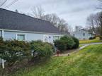 40 Stendahl Dr, Shelton, CT 06484