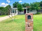 Beautiful 2/1bd for rent in San Angelo TX 338 River Oaks St
