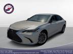 2021 Lexus ES 300h