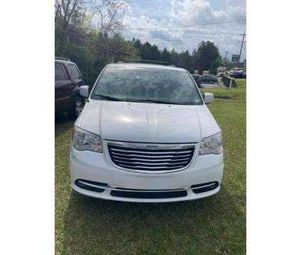 2016 Chrysler Town &amp; Country for sale is a 2016 Chrysler town &amp; country Car for Sale in Newberry SC