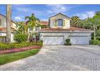 Lakefront Coach Home in Ballenisles