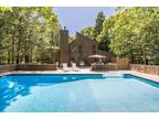 32 Quarty Circle, East Hampton, NY 11937