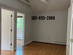3 bedroom house of 1000 sq. ft in Melville, NY