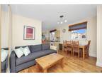 Farringdon Road, EC1M 2 bed apartment to rent - £2,400 pcm (£554 pw)