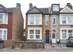 2 bed flat to rent in Bournemouth Park Road, SS2, Southend ON Sea