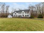 156 Thurton Dr, New Canaan, CT 06840