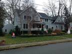 22 Hart St, Ramsey, NJ 07446