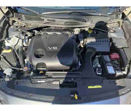 2023 Nissan Maxima Platinum Xtronic CVT is a Silver 2023 Nissan Maxima Sedan in Danbury CT