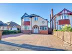 5 bedroom detached house for sale in College Road, Clacton-On-Sea, CO15