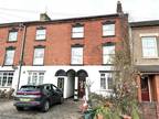 5 bedroom terraced house for sale in 99 Moor Street, Burton-On-Trent