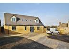 4 bedroom detached house for sale in Brize Norton Road, Oxfordshire, OX29