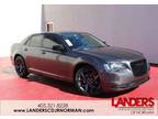 2023 Chrysler 300 Gray, new