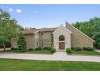 312 Ottawa Ln Oak Brook, IL