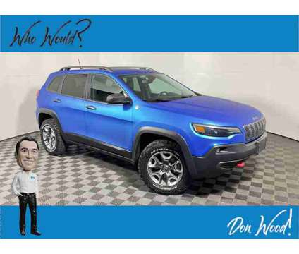 2019 Jeep Cherokee Trailhawk is a Silver 2019 Jeep Cherokee Trailhawk SUV in Athens OH