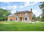 6 bed house for sale in The Slade, CV47, Southam