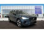 2024 Volvo XC60 Recharge Plug-In Hybrid Plus Dark Theme