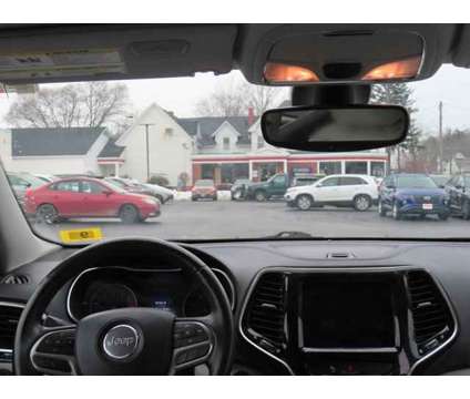 2019 Jeep Cherokee Limited is a White 2019 Jeep Cherokee Limited Car for Sale in Laconia NH