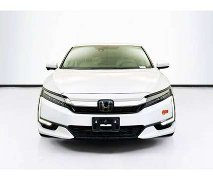 2019 Honda Clarity Plug-In Hybrid Touring is a White 2019 Honda Clarity Plug-In Hybrid Touring Hybrid in Montclair CA