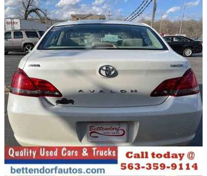 2008 Toyota Avalon Limited is a 2008 Toyota Avalon Limited Car for Sale in Moline IL