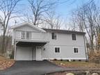 21 Upper Notch Rd, Vernon, NJ 07461