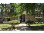 307 Green Hallow Dr #307, Iselin, NJ 08830