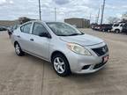 2014 Nissan Versa 1.6 S 5M