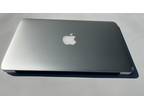 Apple 11" MacBook Air 1.7GHz Core i5 With 4GB A1465 Free 60 Days Return