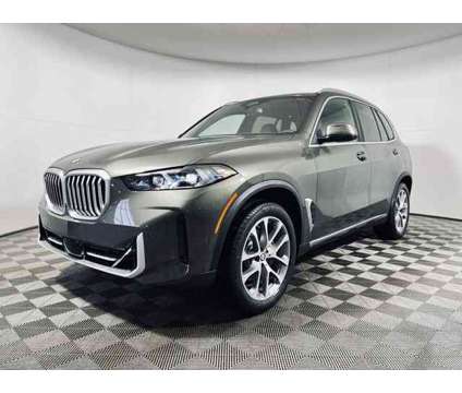2024 BMW X5 xDrive40i is a Green 2024 BMW X5 3.0si Car for Sale in Schererville IN