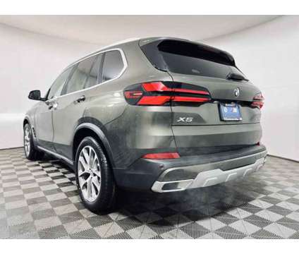 2024 BMW X5 xDrive40i is a Green 2024 BMW X5 4.8is Car for Sale in Schererville IN