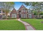 4919 Linden St, Bellaire, TX 77401