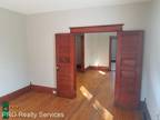 260 Irving Ave N #1 260/262 Irving Ave N