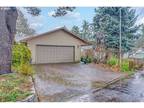 1114 NW SPRINGWOOD LN Mcminnville, OR