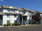 301 N 15TH ST UNIT 116, Hood River, OR 97031 Condominium For Sale MLS# 23652162