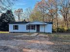 228 ROCK LN Seneca, SC