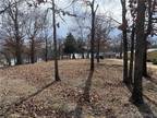 Gravois Mills, Second tier large lot.Located in a great