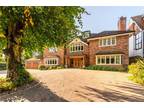 6 bedroom detached house for sale in West Hill, Aspley Guise, Bedfordshire, MK17