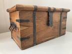 Antique Wooden 24in Box Chest W/Handles Farm House American Usa Carpenter Cedar