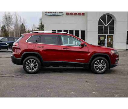 2021 Jeep Cherokee Latitude Lux is a Red 2021 Jeep Cherokee Latitude SUV in Granville NY