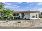 802 NE 39th St, Oakland Park, FL 33334