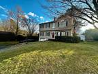 6 Daves Ln, Newtown, CT 06470