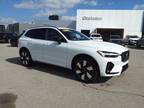 2024 Volvo XC60 Recharge T8 Plus Dark Theme