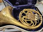 Vintage KING 76 French Horn SN: 132528 / Music Instrument