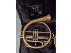 VINTAGE HOLTON MH 100 BRASS FRENCH HORN /w CASE !!