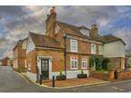 3 bedroom semi-detached house for rent in Market Place, Ingatestone, CM4