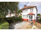 3 bedroom semi-detached house for sale in Waltham Avenue, Hayes, UB3