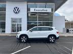 2024 Volkswagen White, new