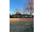 204 Kings Creek Dr, Terrell, TX 75161