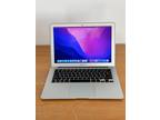 Apple MacBook Air 13.3", 1.6GHz i5, 8GB RAM, 250GB SSD - MJVG2LLA (2015)