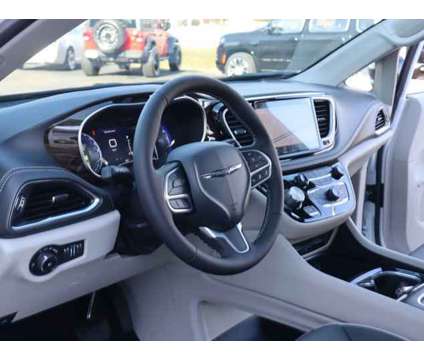 2024 Chrysler Pacifica Limited is a White 2024 Chrysler Pacifica Limited Car for Sale in Rockford IL