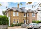 2 bed flat for sale in Popes Grove, TW2, Twickenham